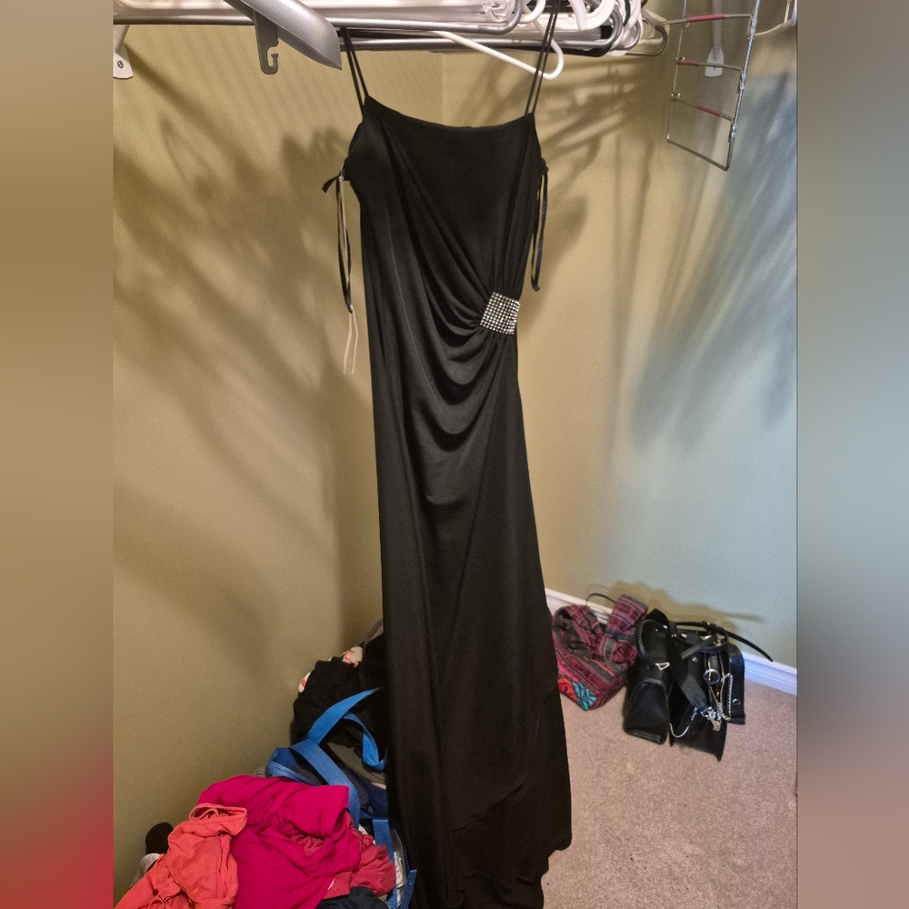 Chic Black Evening Dress with Rhinestone Detail Never Worn